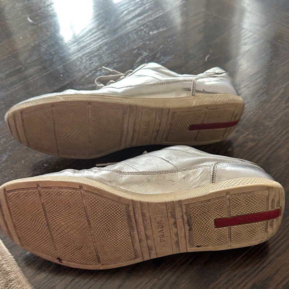 Prada Men's Silver Sneakers with Red Accent - Picture 5 of 8